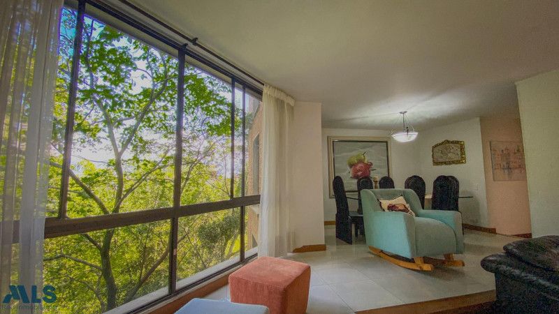 Inmuebles en Remate Apartamento en venta Antioquia Medellín La Florida 157 m2 Habitaciones 3 Baños 2 Garajes 2 Precio $1300000000