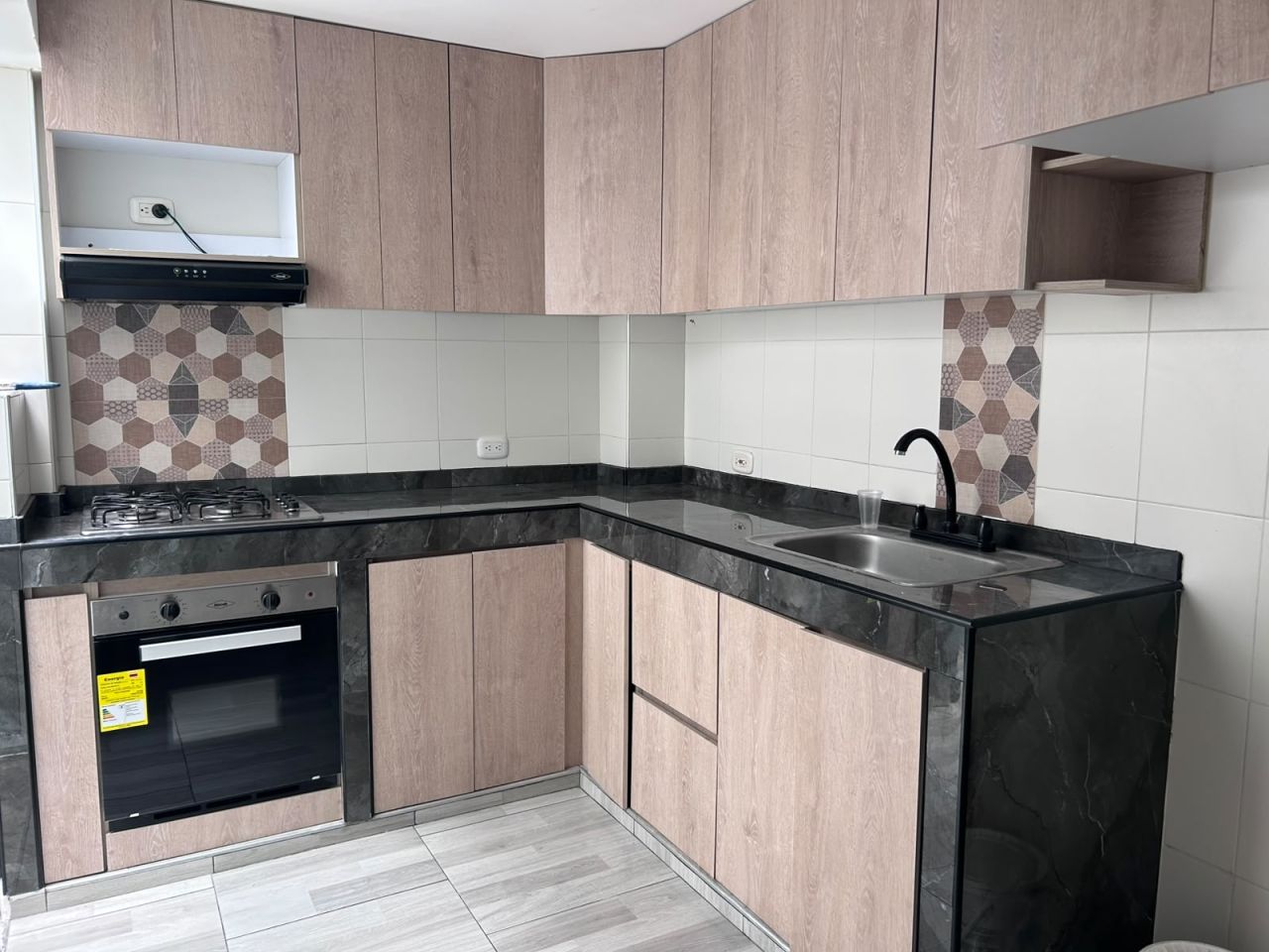 Casa en arriendo Valle Del Cauca Palmira Ub Tulipanes De La Italia Iii 72 m2 Habitaciones 3 Baños 2 Garajes 1 Precio $1200000