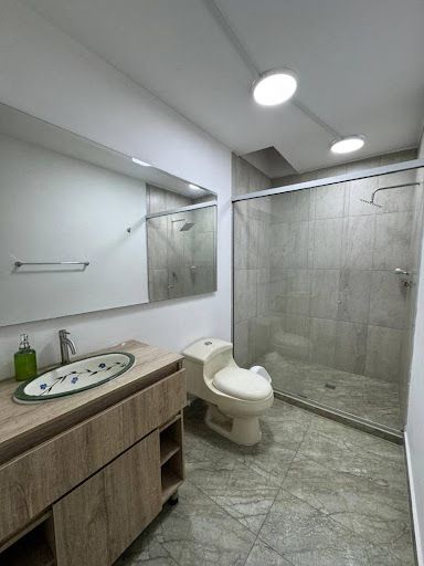 Apartamento en arriendo Antioquia Medellín Estadio 195 m2 Habitaciones 5 Baños 5 Garajes 0 Precio $5000000