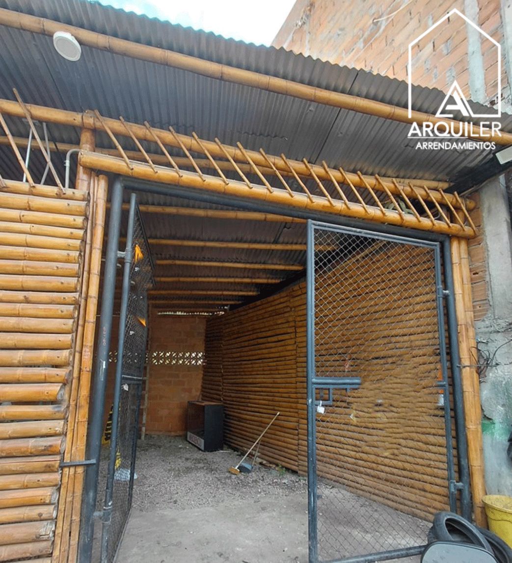 Bodega en arriendo Antioquia Bello El Ducado 200 m2 Habitaciones 0 Baños 2 Garajes 0 Precio $3800000