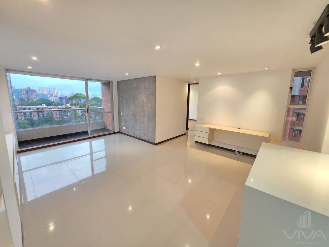 Apartamento en arriendo Antioquia Envigado El Esmeraldal 77 m2 Habitaciones 2 Baños 2 Garajes 1 Precio $3700000