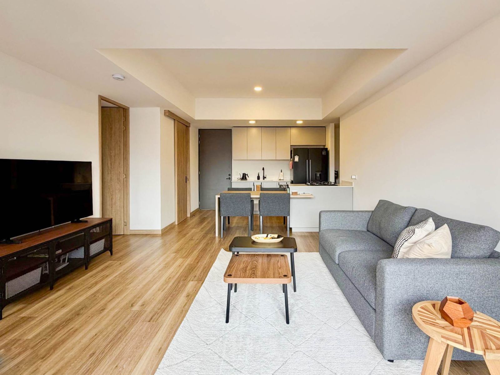 Apartamento en venta Antioquia Envigado Quintas De Los Almendros 70 m2 Habitaciones 2 Baños 2 Garajes 1 Precio $589000000