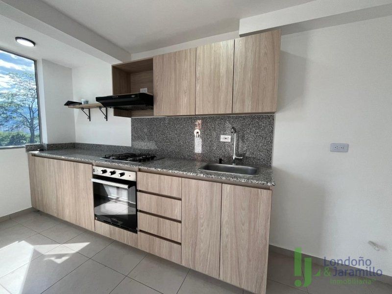 Apartamento en arriendo Antioquia Envigado Trianon 66 m2 Habitaciones 3 Baños 2 Garajes 1 Precio $2900000