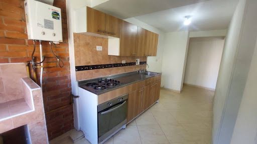 Apartamento en arriendo Antioquia Medellín El Salvador 90 m2 Habitaciones 3 Baños 2 Garajes 1 Precio $3800000