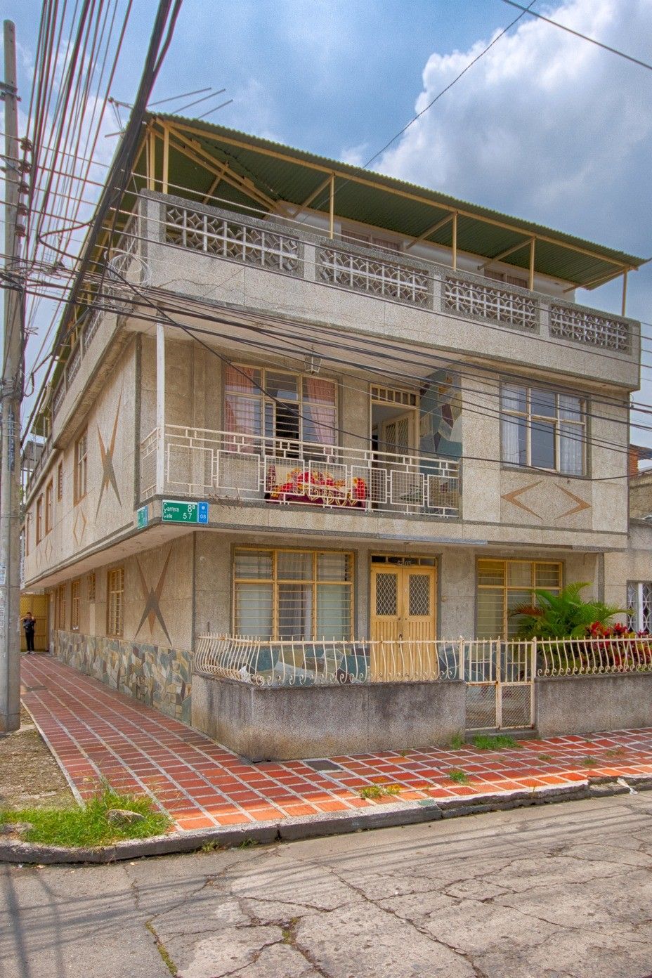 Casa en venta Valle Del Cauca Cali La Base 406 m2 Habitaciones 13 Baños 7 Garajes 1 Precio $710000000