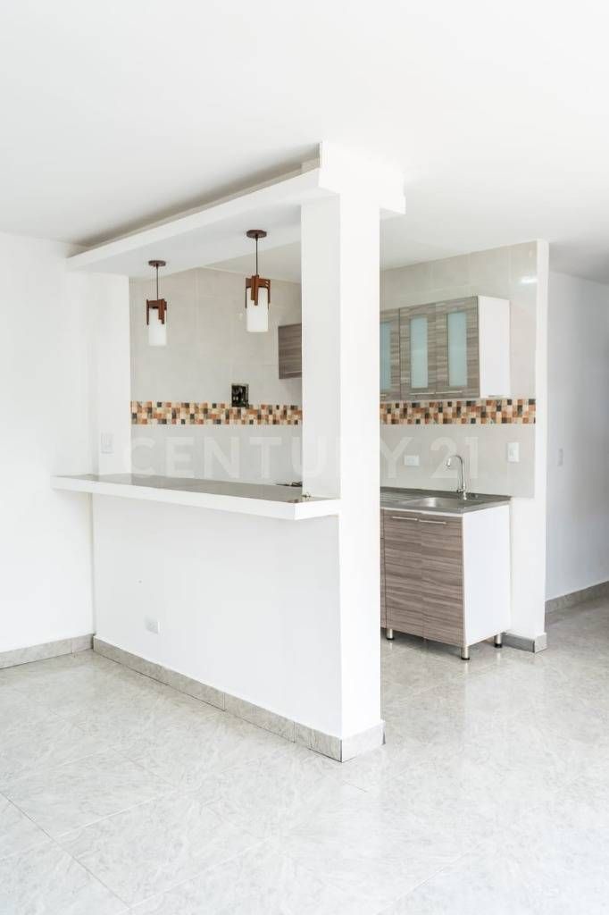 Apartamento en arriendo Valle Del Cauca Cali Quintas De Salomia 12 m2 Habitaciones 2 Baños 1 Garajes 1 Precio $900000