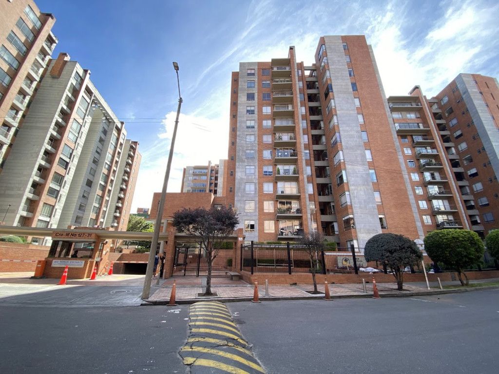 Apartamento en venta Cundinamarca Bogotá Sabanalarga 144 m2 Habitaciones 3 Baños 4 Garajes 2 Precio $1280000000