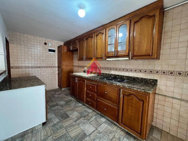 Casa en arriendo Antioquia Envigado Envigado 200 m2 Habitaciones 3 Baños 3 Garajes 2 Precio $5200000