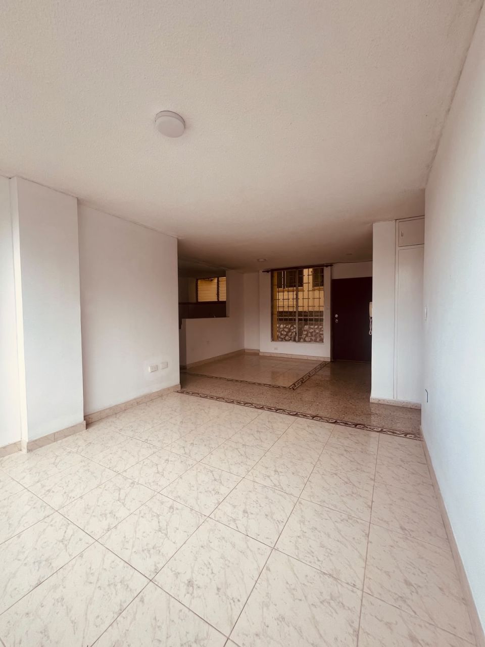 Apartamento en arriendo Valle Del Cauca Cali La Chanca 86 m2 Habitaciones 2 Baños 3 Garajes 0 Precio $1600000