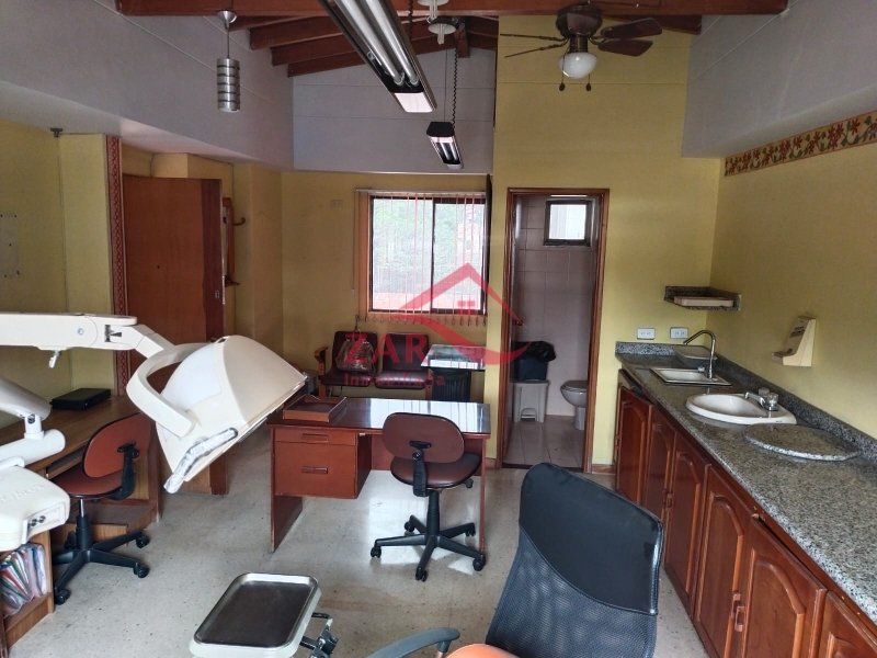 Oficina en venta Antioquia Medellín Tenche 25 m2 Habitaciones 0 Baños 1 Garajes 0 Precio $200000000