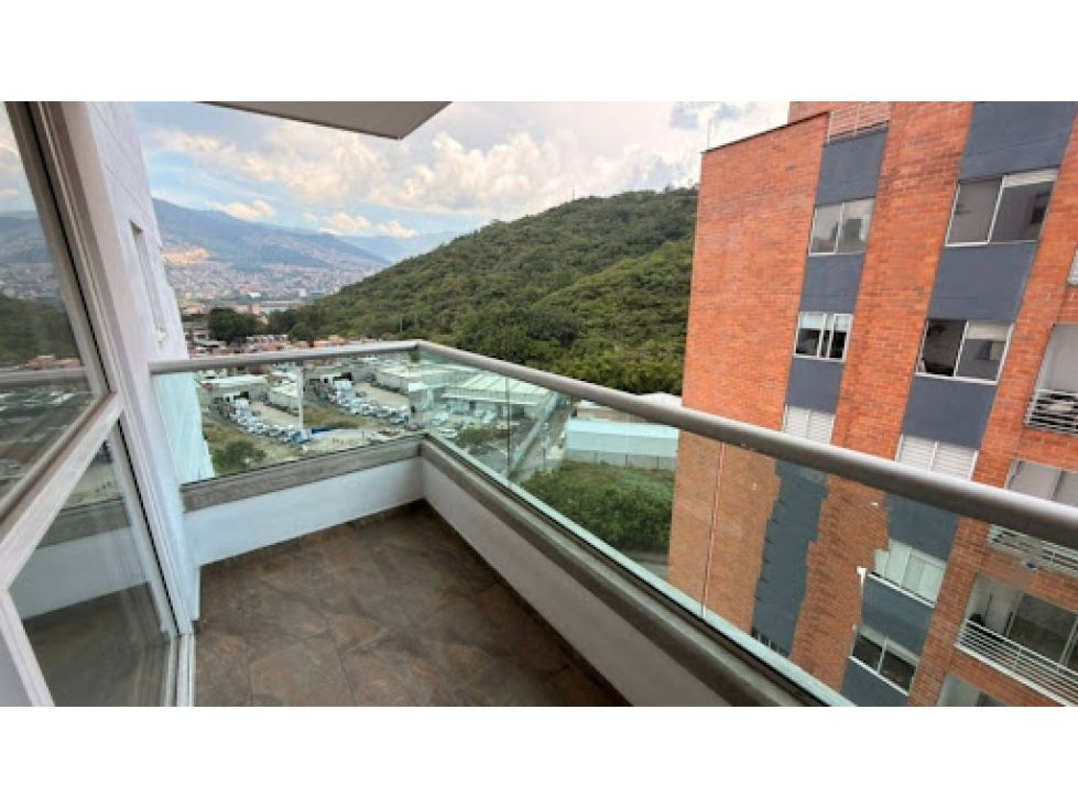 Apartamento en arriendo Antioquia Medellín La Candelaria 85 m2 Habitaciones 3 Baños 2 Garajes 1 Precio $3250000