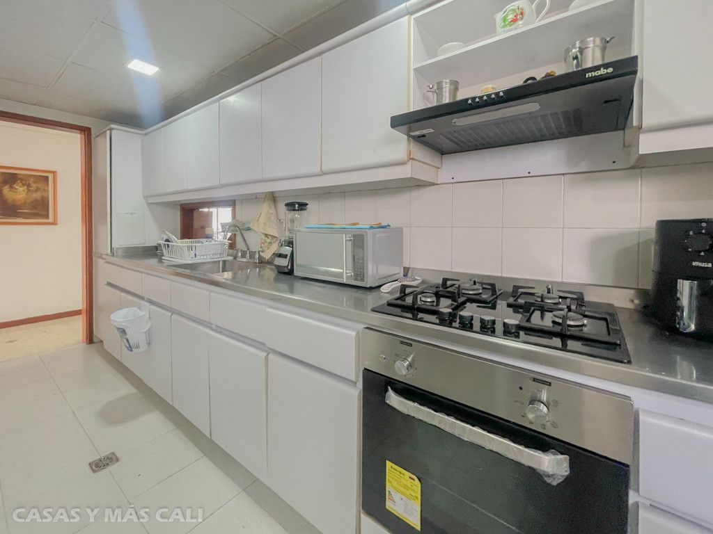 Apartamento en venta Valle Del Cauca Cali Santa Mónica 120 m2 Habitaciones 3 Baños 3 Garajes 2 Precio $550000000