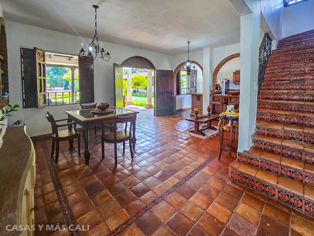 Finca en venta Valle Del Cauca Palmira Palmira 13000 m2 Habitaciones 6 Baños 5 Garajes 15 Precio $3290000000