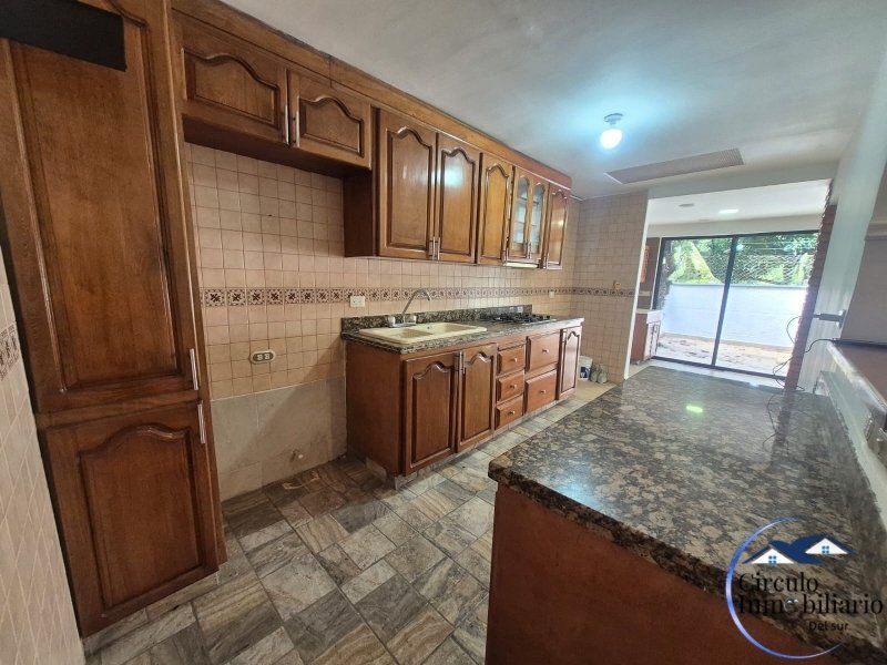 Casa en arriendo Antioquia Envigado Tierra Prometida 230 m2 Habitaciones 3 Baños 3 Garajes 1 Precio $5200000