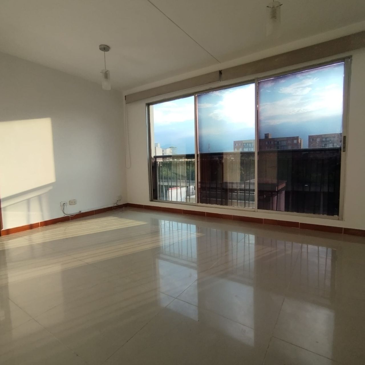 Apartamento en arriendo Valle Del Cauca Cali Ciudad Real 60 m2 Habitaciones 3 Baños 2 Garajes 0 Precio $1400000