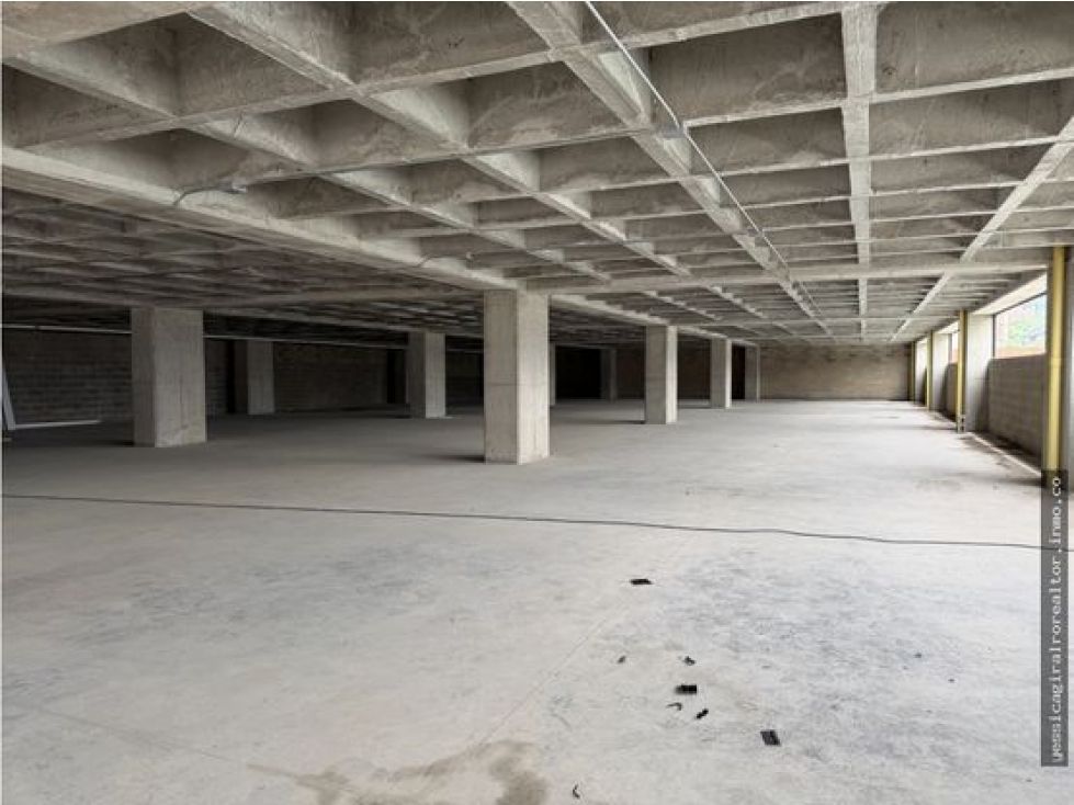 Edificio en venta Antioquia Itagüí Itagüí 6552 m2 Habitaciones 0 Baños 10 Garajes 29 Precio $40000000000