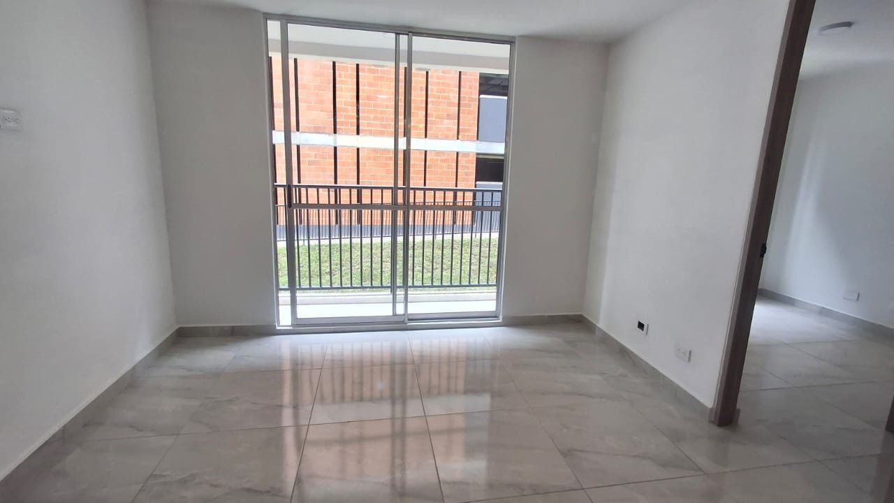 Apartamento en arriendo Antioquia Rionegro Gualanday 50 m2 Habitaciones 2 Baños 2 Garajes 1 Precio $1600000