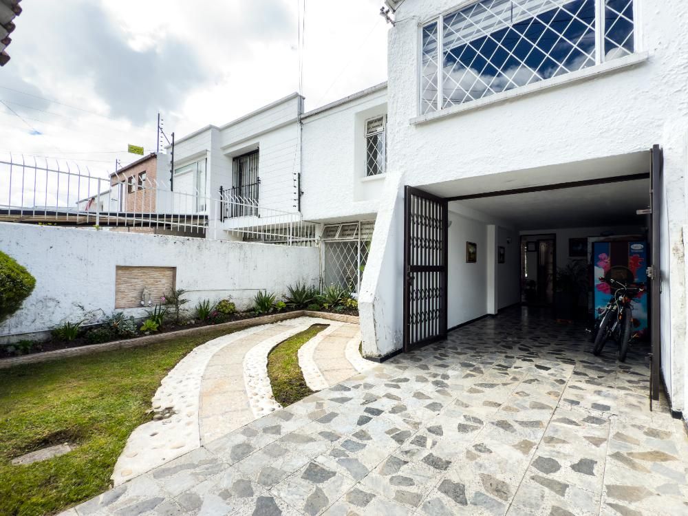 Casa en venta Cundinamarca Bogotá Potosí 235 m2 Habitaciones 4 Baños 4 Garajes 3 Precio $930000000