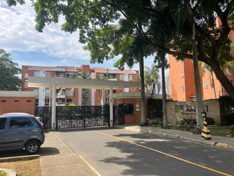 Apartamento en venta Valle Del Cauca Cali Parcelaciones Pance 118 m2 Habitaciones 3 Baños 3 Garajes 2 Precio $638000000