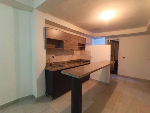 Casa en arriendo Antioquia Medellín Los Alcazares 100 m2 Habitaciones 3 Baños 1 Garajes 0 Precio $2400000