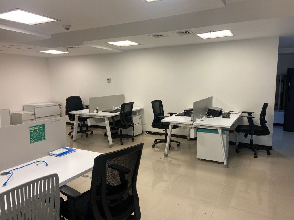 Oficina en arriendo Antioquia Envigado La Pradera 152 m2 Habitaciones 0 Baños 2 Garajes 0 Precio $12404843