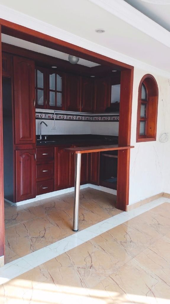 Casa en arriendo Cundinamarca Bogotá Campo Alegre 51 m2 Habitaciones 3 Baños 1 Garajes 0 Precio $1300000