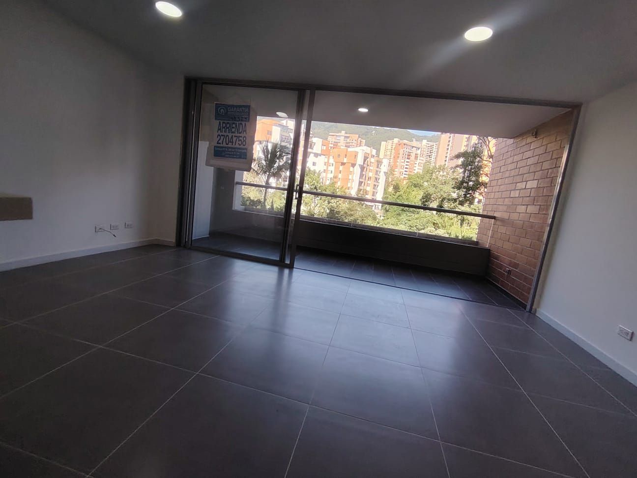 Apartamento en arriendo Antioquia Envigado La Inmaculada 130 m2 Habitaciones 3 Baños 4 Garajes 2 Precio $5300000