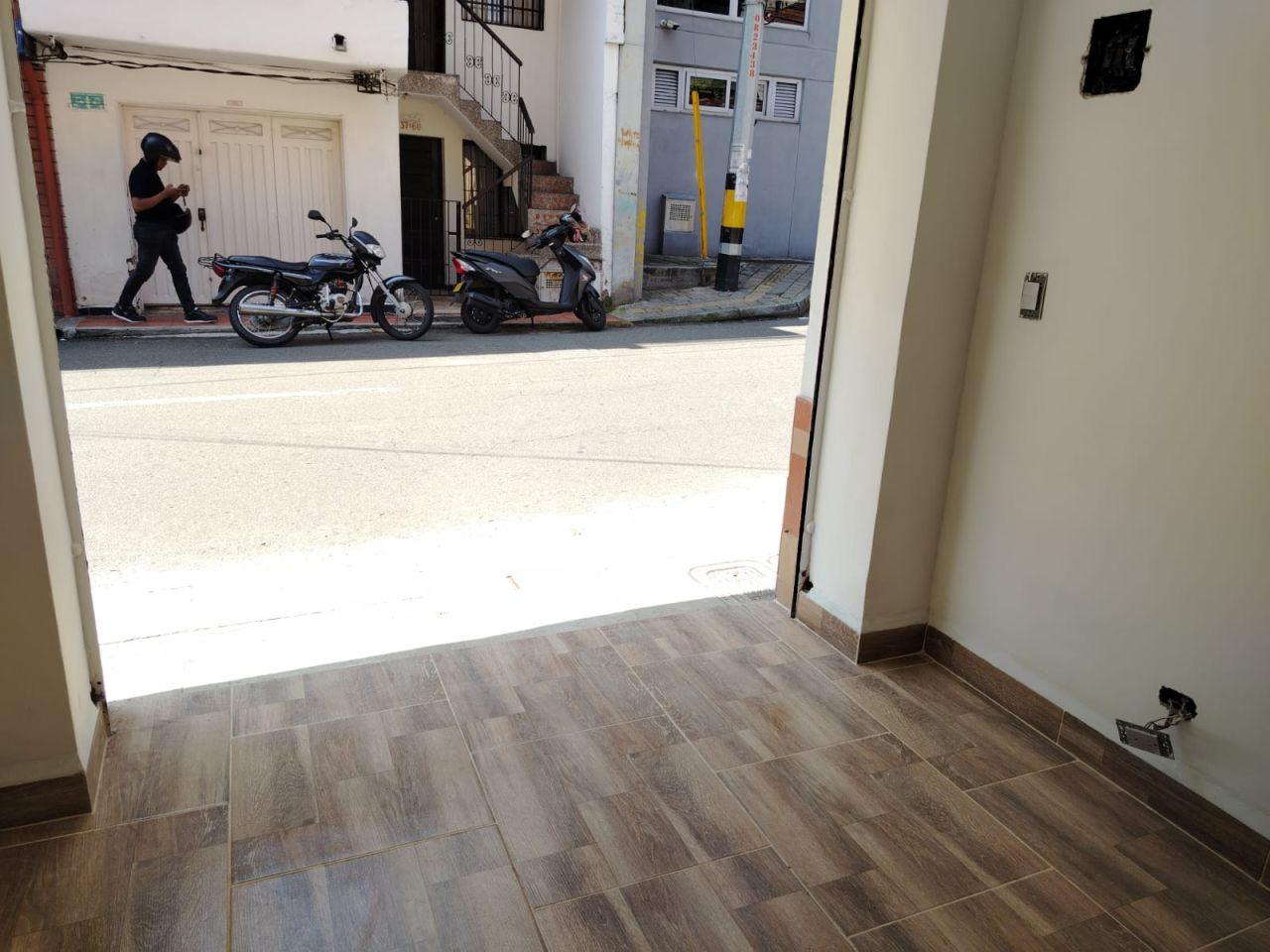 Local en arriendo Antioquia Envigado Alcalá 25 m2 Habitaciones 0 Baños 1 Garajes 0 Precio $1400000