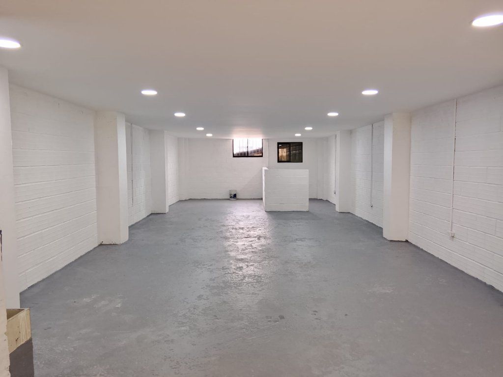 Bodega en arriendo o venta Antioquia Itagüí El Rosario 114 m2 Habitaciones 0 Baños 2 Garajes 0 Precio venta $450000000 Precio arriendo $4000000