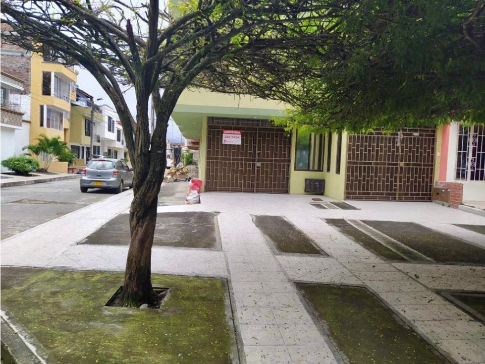 Casa en arriendo Valle Del Cauca Tuluá Urbanización El Lago 90 m2 Habitaciones 2 Baños 1 Garajes 0 Precio $700000