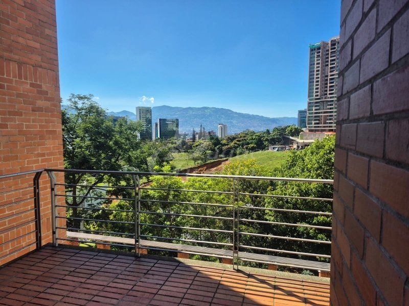 Apartamento en arriendo Antioquia Medellín Urbanizacion Castilla Real 90 m2 Habitaciones 2 Baños 2 Garajes 2 Precio $4800000