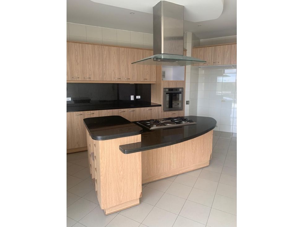 Apartamento en arriendo Cundinamarca Bogotá Santa Barbara Alta 320 m2 Habitaciones 4 Baños 4 Garajes 3 Precio $16500000