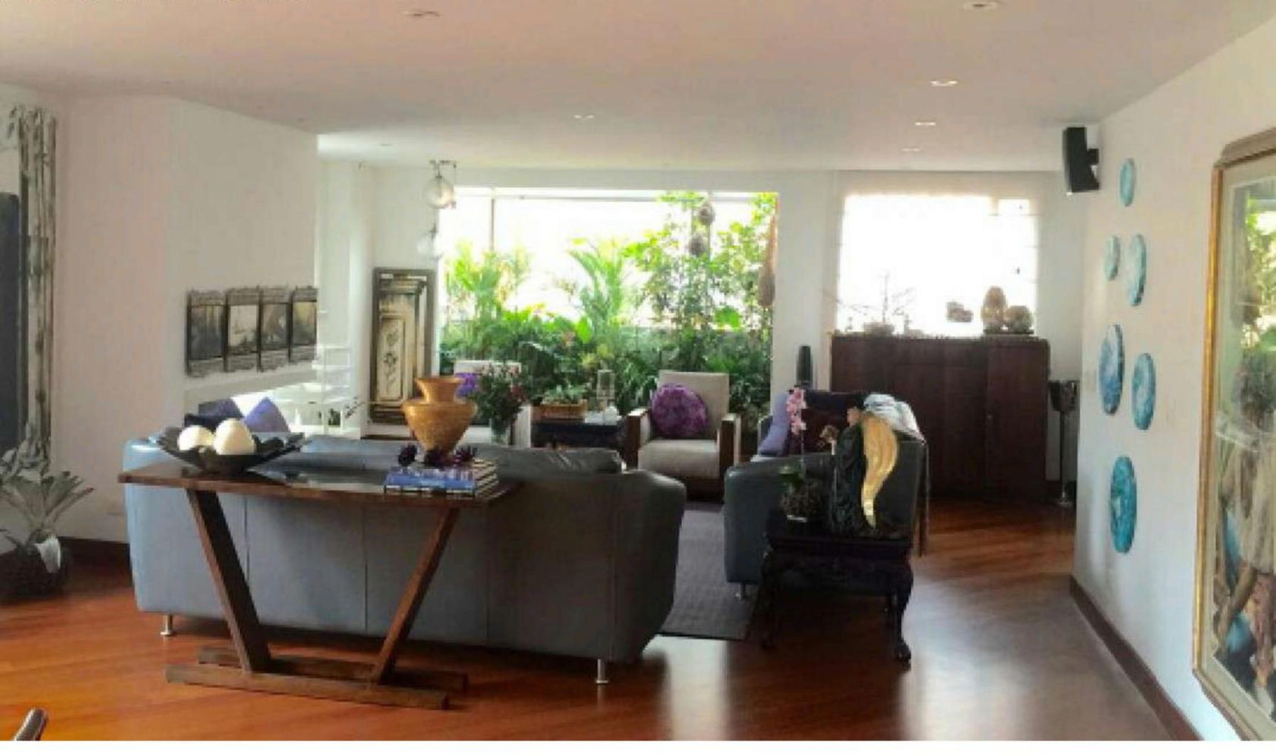 Apartamento en venta Cundinamarca Bogotá La Carolina 340 m2 Habitaciones 5 Baños 5 Garajes 4 Precio $2750000000