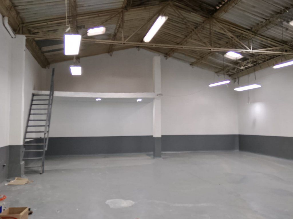 Bodega en venta Antioquia Itagüí San Isidro 350 m2 Habitaciones 0 Baños 2 Garajes 0 Precio $2800000000