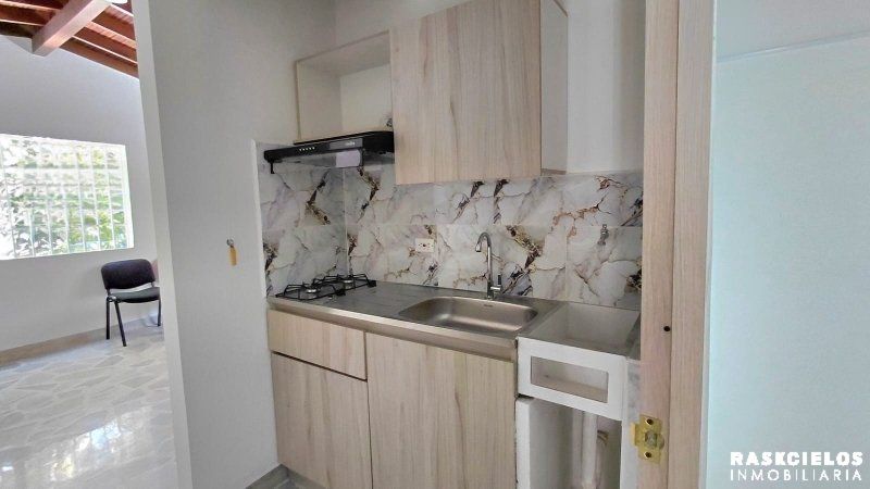 Apartaestudio en arriendo Antioquia Medellín Campo Amor 25 m2 Habitaciones 1 Baños 1 Garajes 0 Precio $1600000