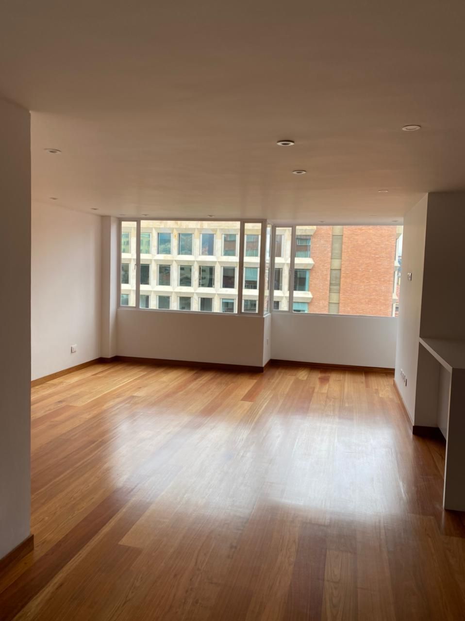 Apartamento en arriendo Cundinamarca Bogotá El Nogal - Edif Nogal 137 m2 Habitaciones 3 Baños 3 Garajes 1 Precio $9550000