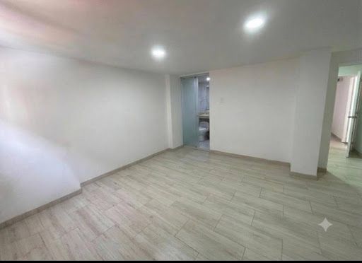 Apartamento en arriendo Cundinamarca Bogotá Chapinero Central 30 m2 Habitaciones 1 Baños 1 Garajes 0 Precio $1800000