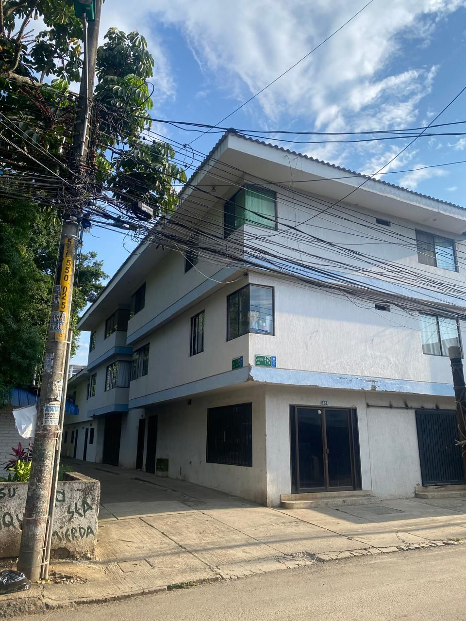 Apartamento en arriendo Valle Del Cauca Cali El Guabal 90 m2 Habitaciones 3 Baños 2 Garajes 0 Precio $1200000