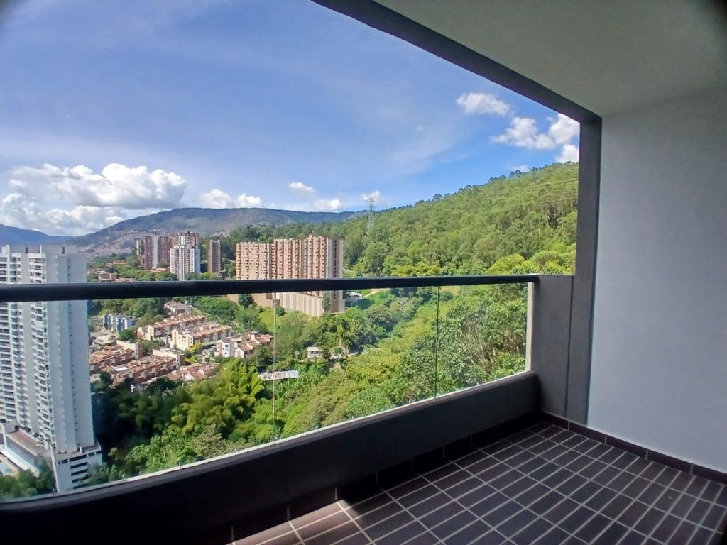 Apartamento en arriendo Antioquia Medellín El Poblado 64 m2 Habitaciones 2 Baños 2 Garajes 1 Precio $3800000