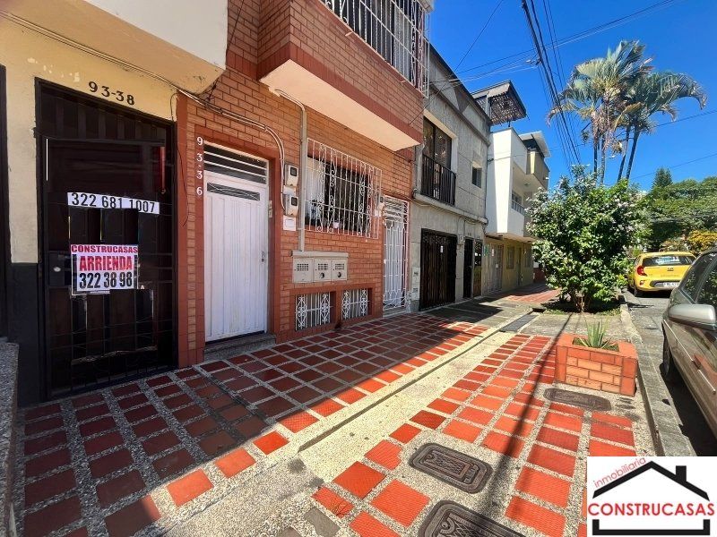 Casa en arriendo Antioquia Medellín Campo Alegre 267 m2 Habitaciones 4 Baños 2 Garajes 0 Precio $4100000