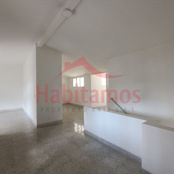 Casa en arriendo Antioquia Medellín Castilla 210 m2 Habitaciones 3 Baños 2 Garajes 0 Precio $5500000