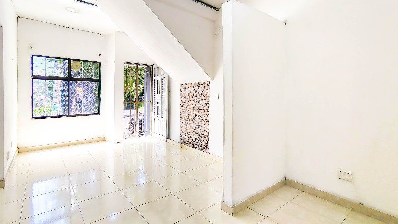 Casa en arriendo Antioquia Medellín Campo Alegre 49 m2 Habitaciones 2 Baños 1 Garajes 0 Precio $1400000
