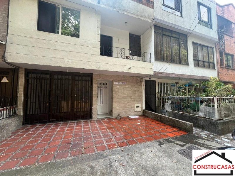Casa en arriendo Antioquia Medellín Las Playas 130 m2 Habitaciones 3 Baños 2 Garajes 0 Precio $2500000