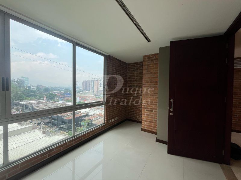 Oficina en arriendo Antioquia Medellín La Alpujarra 64 m2 Habitaciones 0 Baños 1 Garajes 0 Precio $5060000