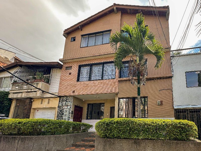 Apartamento en arriendo Antioquia Medellín Las Acacias 80 m2 Habitaciones 2 Baños 2 Garajes 0 Precio $3500000