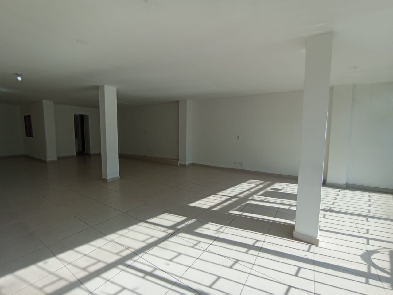 Local en arriendo Antioquia Itagüí Santa Maria Et Iii 100 m2 Habitaciones 0 Baños 1 Garajes 0 Precio $2500000