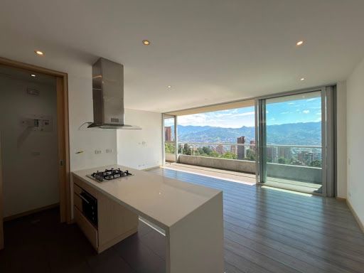Apartaestudio en arriendo Antioquia Medellín El Tesoro 70 m2 Habitaciones 1 Baños 2 Garajes 1 Precio $5000000