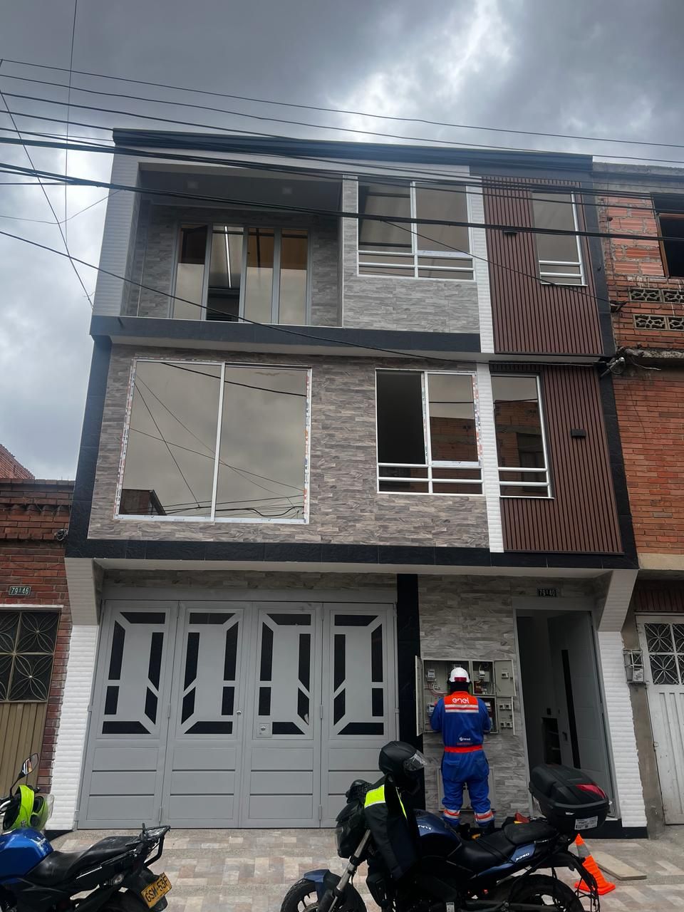 Casa en venta Cundinamarca Bogotá Gran Britalia 360 m2 Habitaciones 6 Baños 5 Garajes 3 Precio $875000000