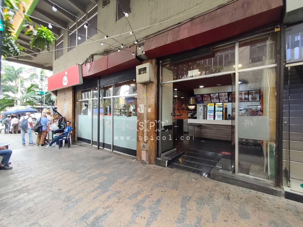 Local en arriendo Antioquia Medellín La Candelaria 130 m2 Habitaciones 0 Baños 2 Garajes 0 Precio $27000000