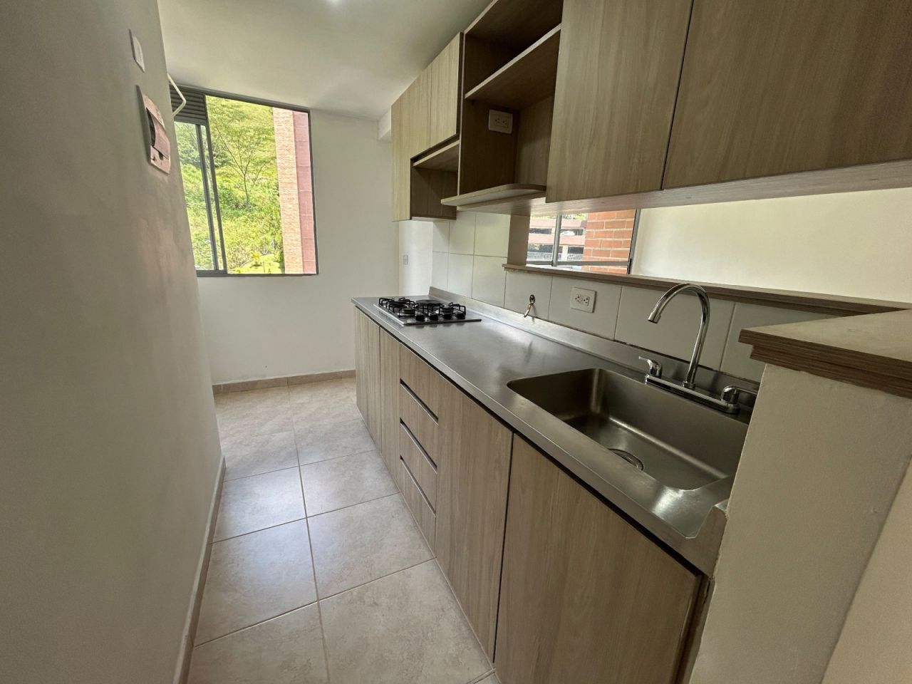 Apartamento en arriendo Antioquia Envigado Loma Del Barro 70 m2 Habitaciones 3 Baños 2 Garajes 1 Precio $2900000